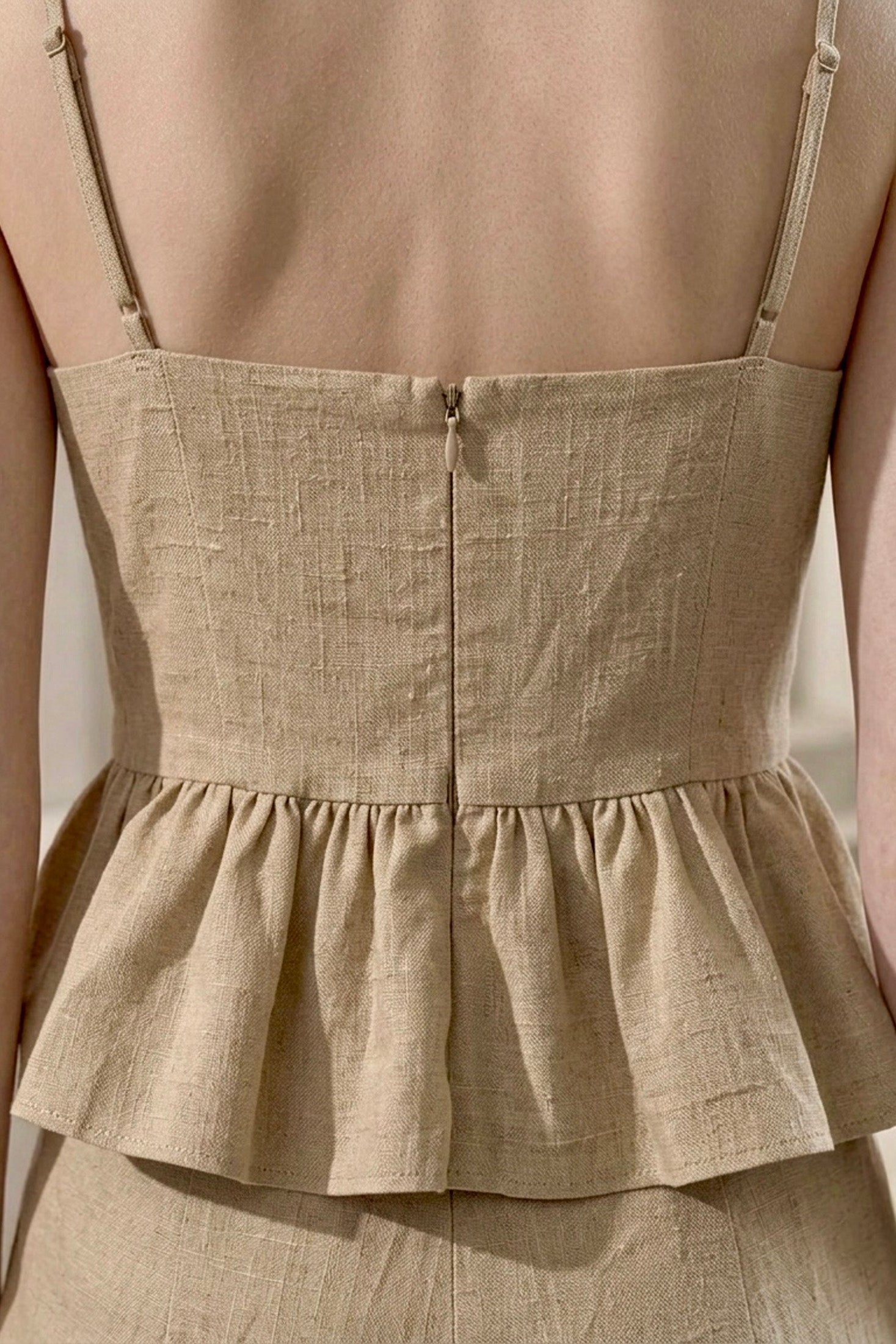 Set Dalia · Top Peplum Lino + Short Tiro Alto