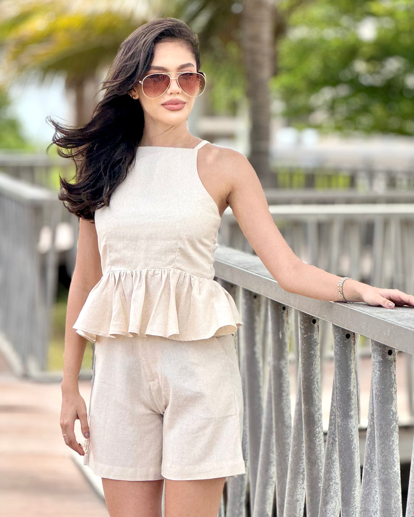 Set Dalia · Top Peplum Lino + Short Tiro Alto