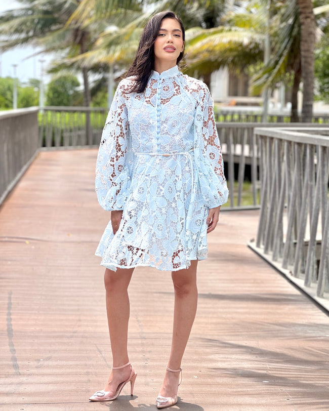Vestido Celeste · Mini Encaje Azul Cielo · Manga Globo + Cuello Alto