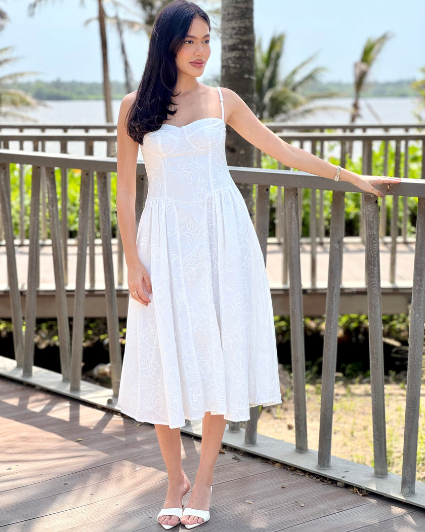 Vestido Mariana · Midi Bustier Bordado Floral Tonal · Tirantes Finos
