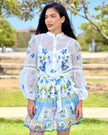 Vestido Mariposa · Mini Lino Bordado Floral · Mangas Globo + Botones Perla